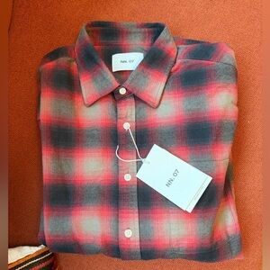 NWT Nordstrom brand men’s flannel. L